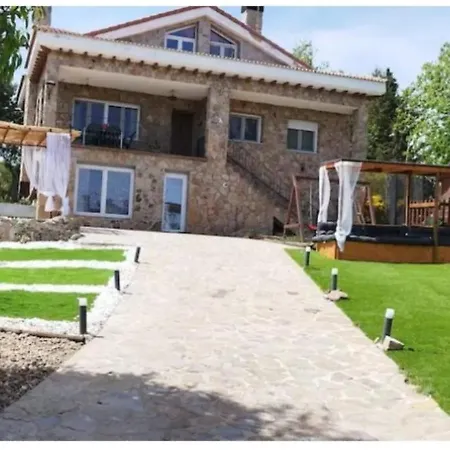 La San Antonio Villa Peguerinos